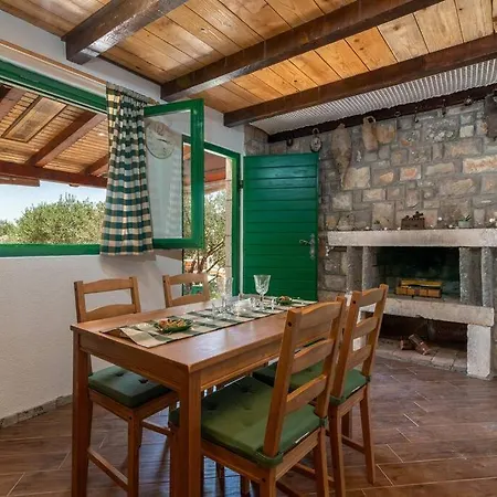 Trapula Stone Paradise Maslinica