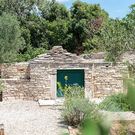 Trapula Stone Paradise Hébergement de vacances