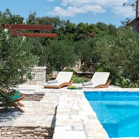 Tatil Evi Trapula Stone Paradise