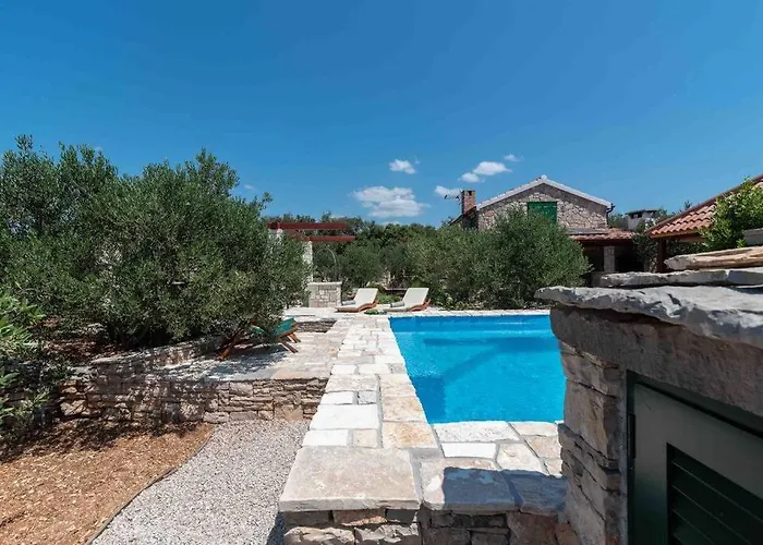 Сasa de vacaciones Trapula Stone Paradise Maslinica