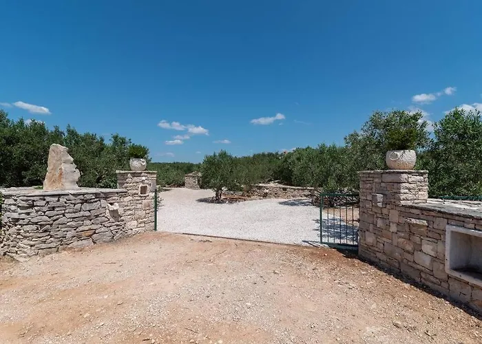 Trapula Stone Paradise Сasa de vacaciones Maslinica