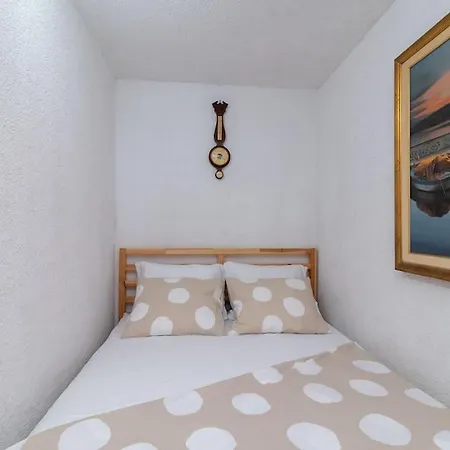 Trapula Stone Paradise